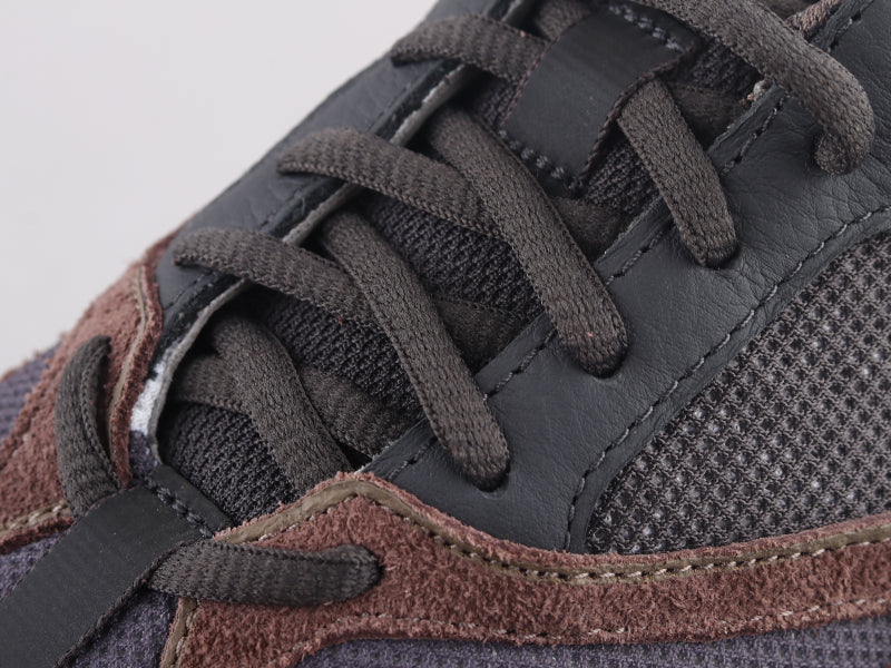 GLM - Yzy 700 Mauve Sneaker