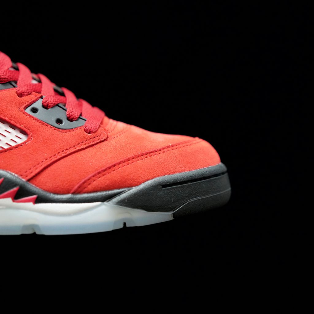 GLM - AJ5 Angry Bull