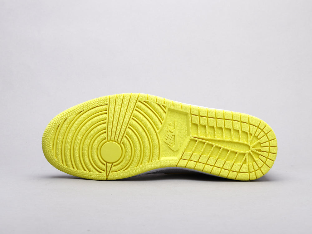 GLM - AJ1 First Class