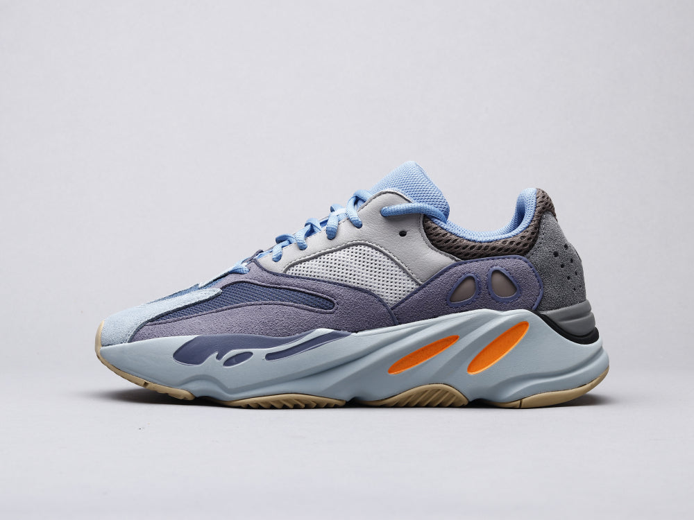 GLM - Yzy 700 Carbon Blue Sneaker