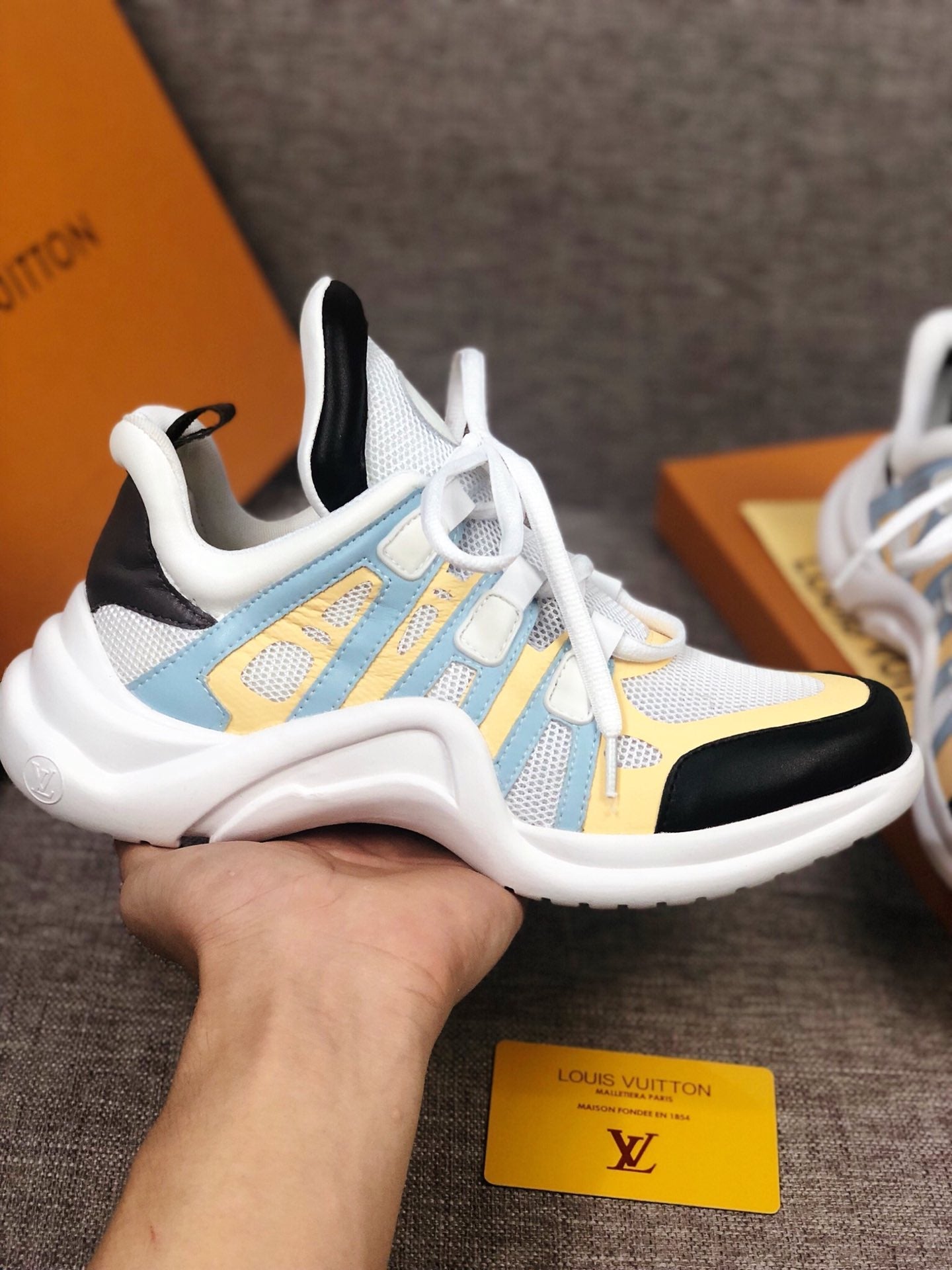GLM - LUV Archlight Black White Yellow Sneaker
