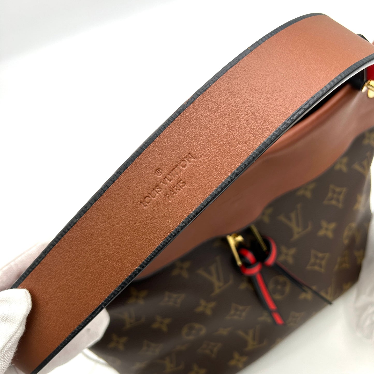 Louis Vuitton Monogram Tuileries Besace Caramel Rouge LA20228