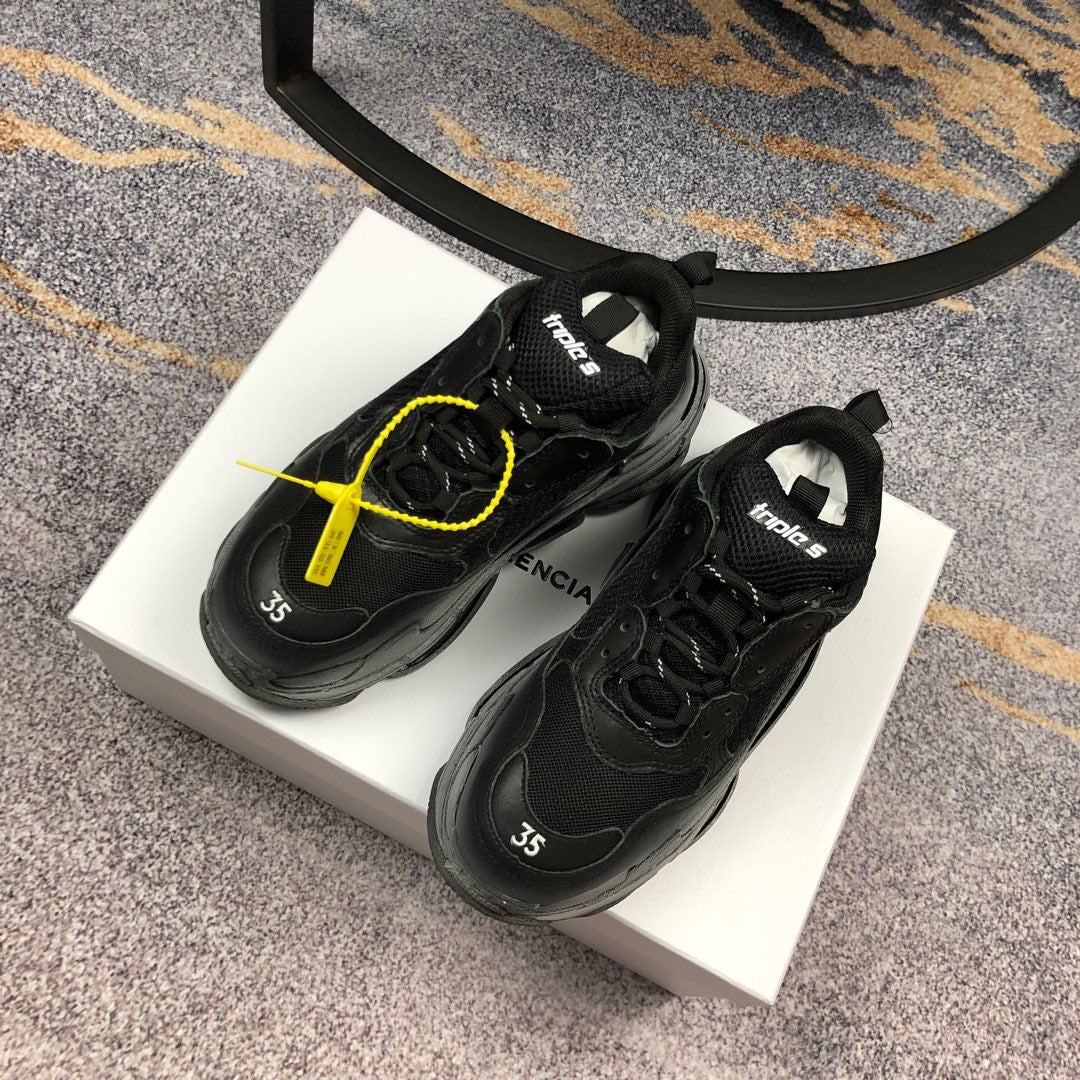 GLM - Top Quality Bla Sneaker 072