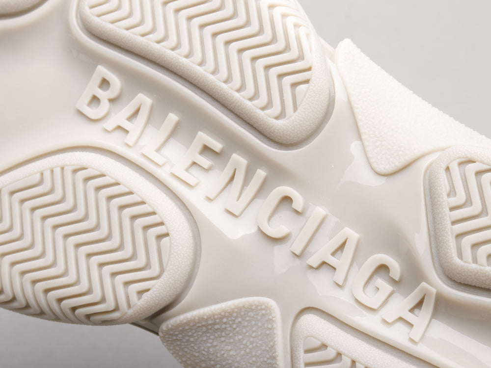 GLM - Bla Triple-S Generation Milk Tea Sneaker