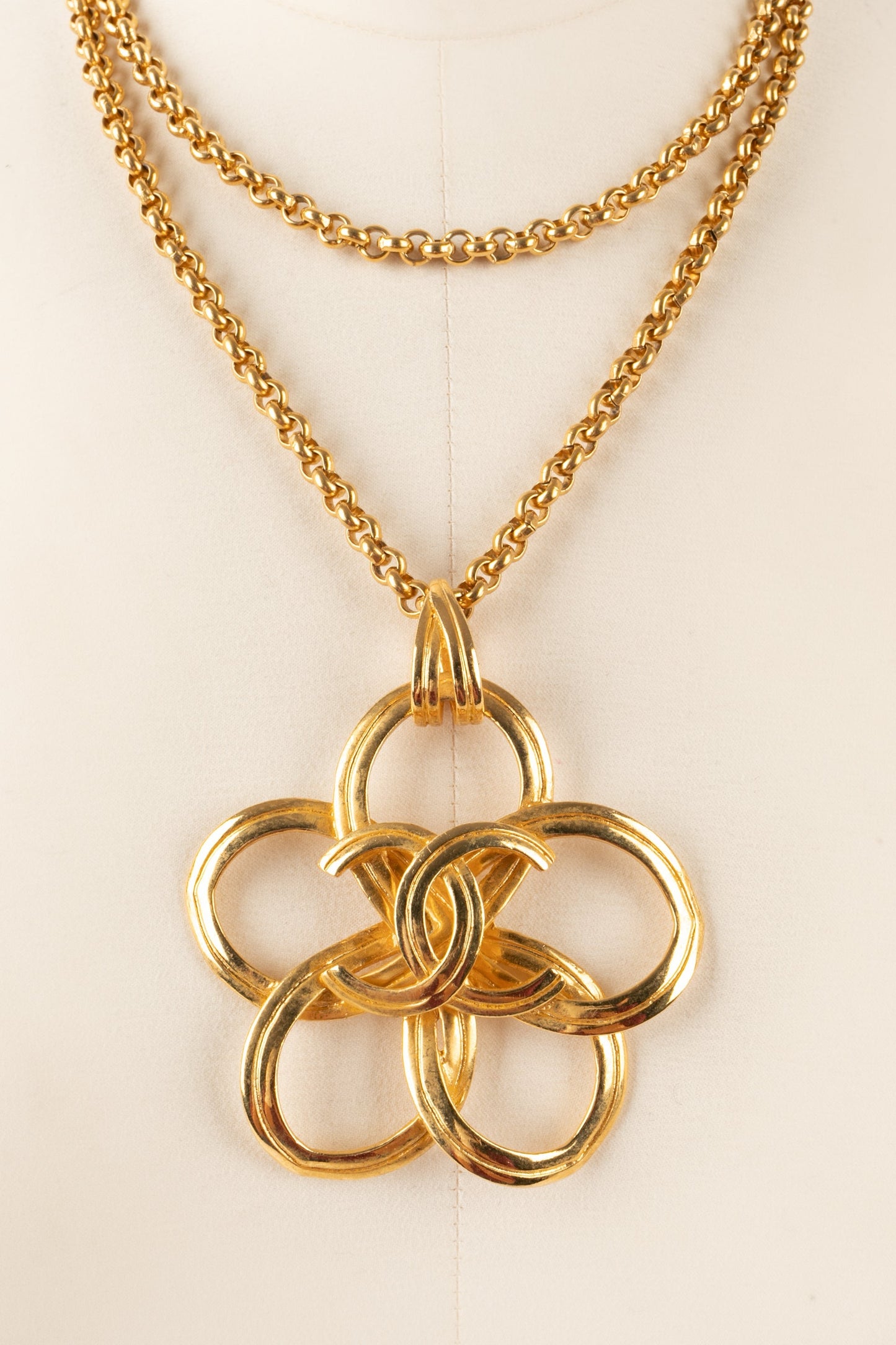 Collier pendentif Chanel Printemps 1996