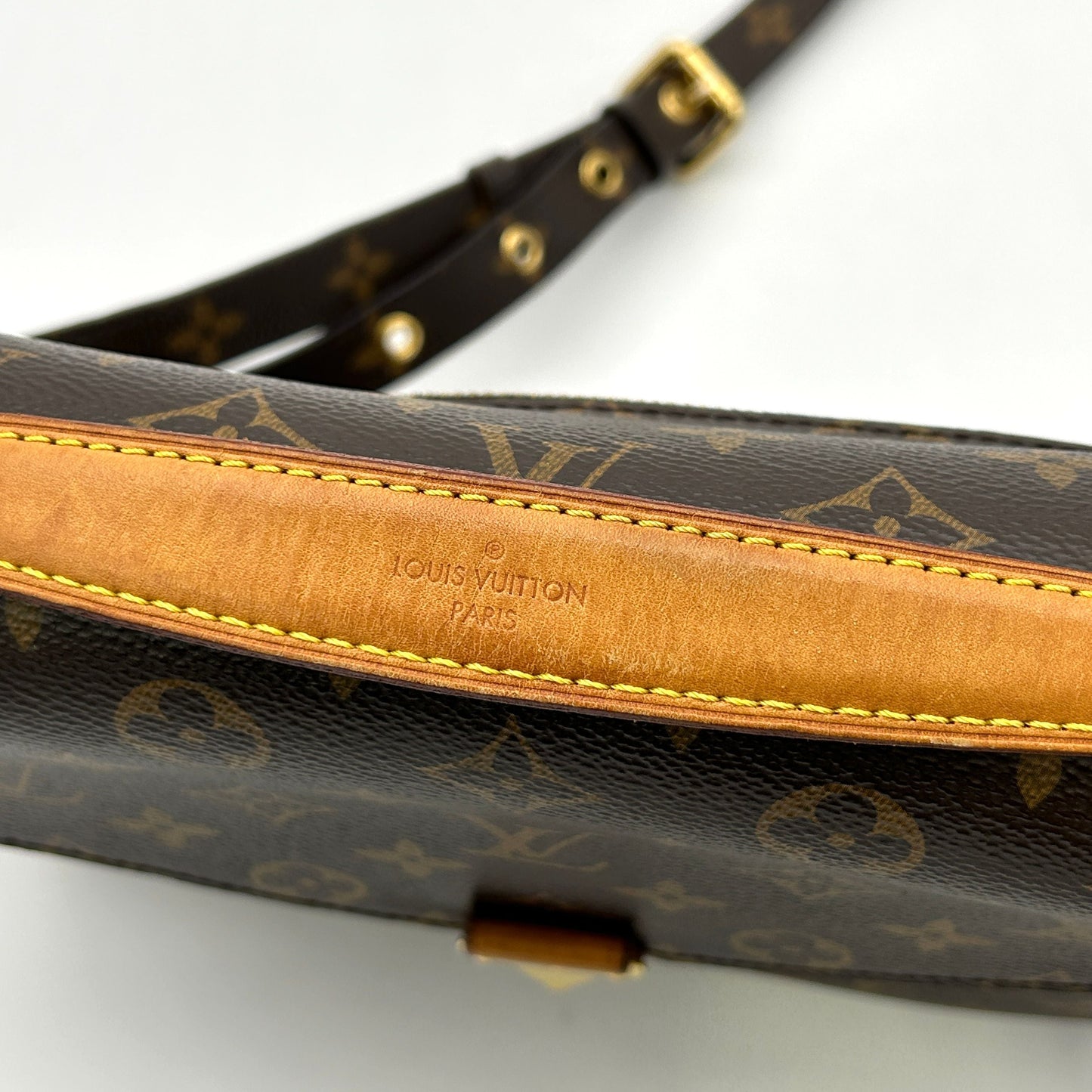 LOUIS VUITTON Monogram Pochette Metis LA31034