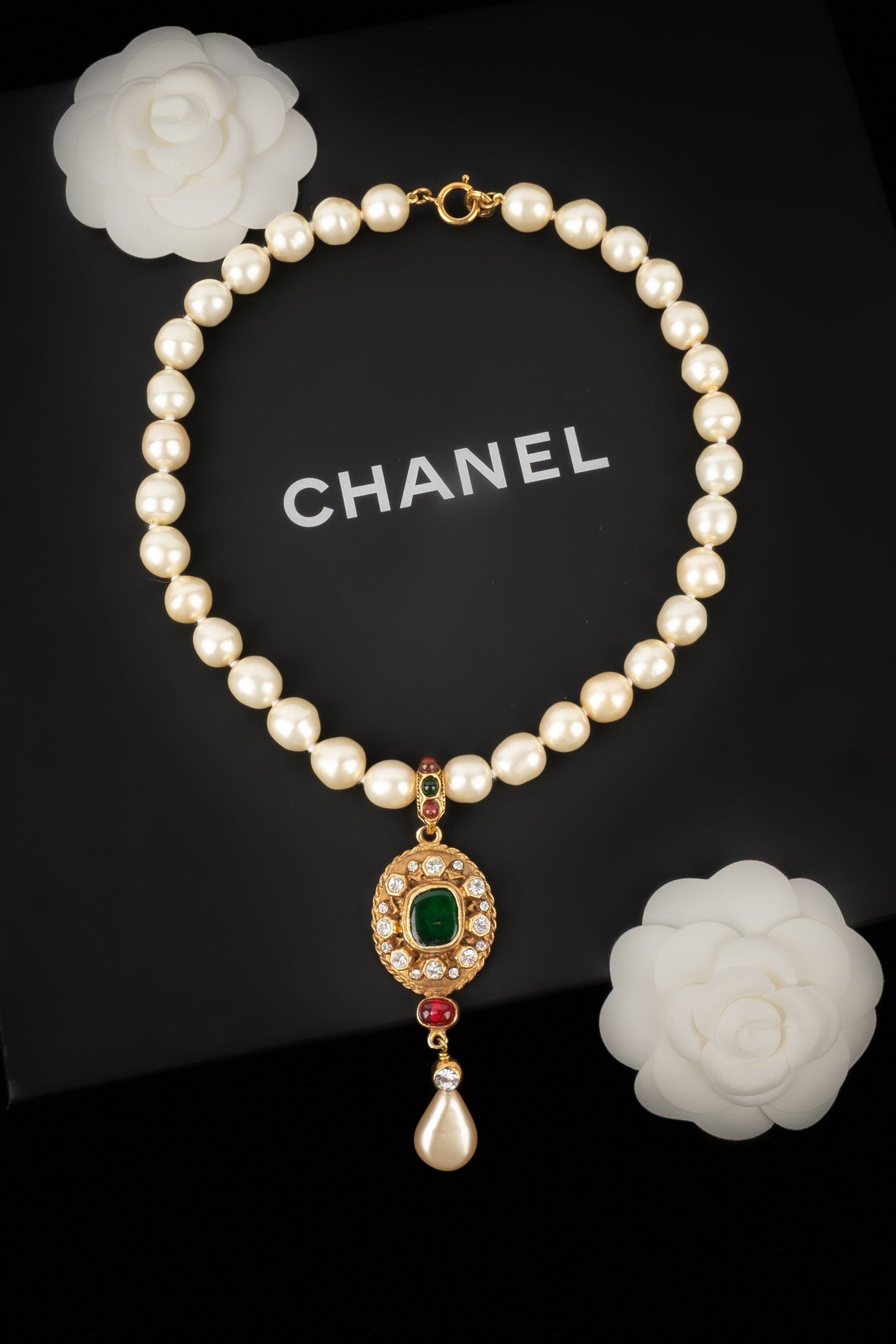 Collier baroque Chanel