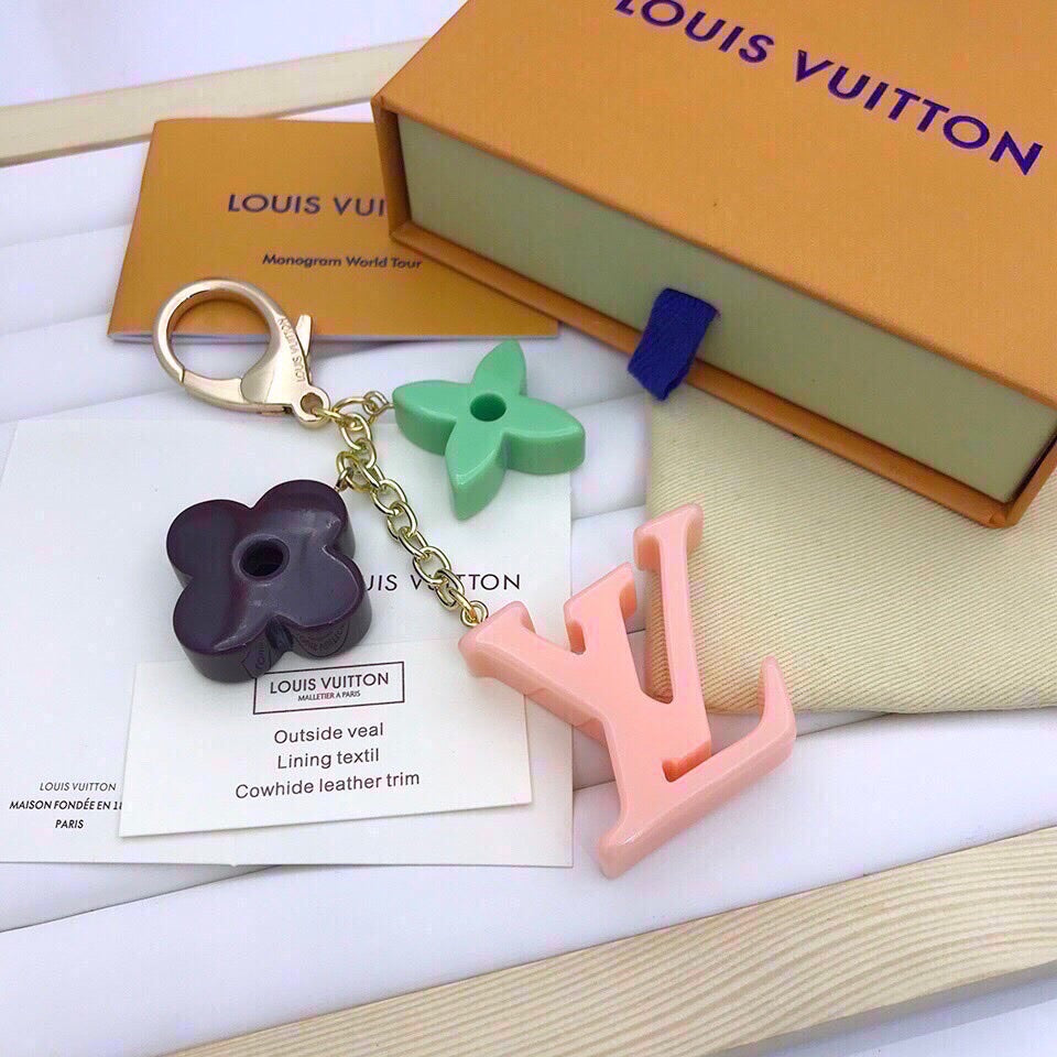 GLM - Top Quality Keychains LUV 034