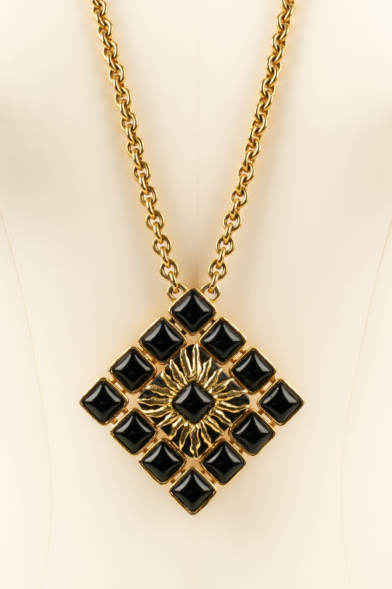 Collier Jean Patou