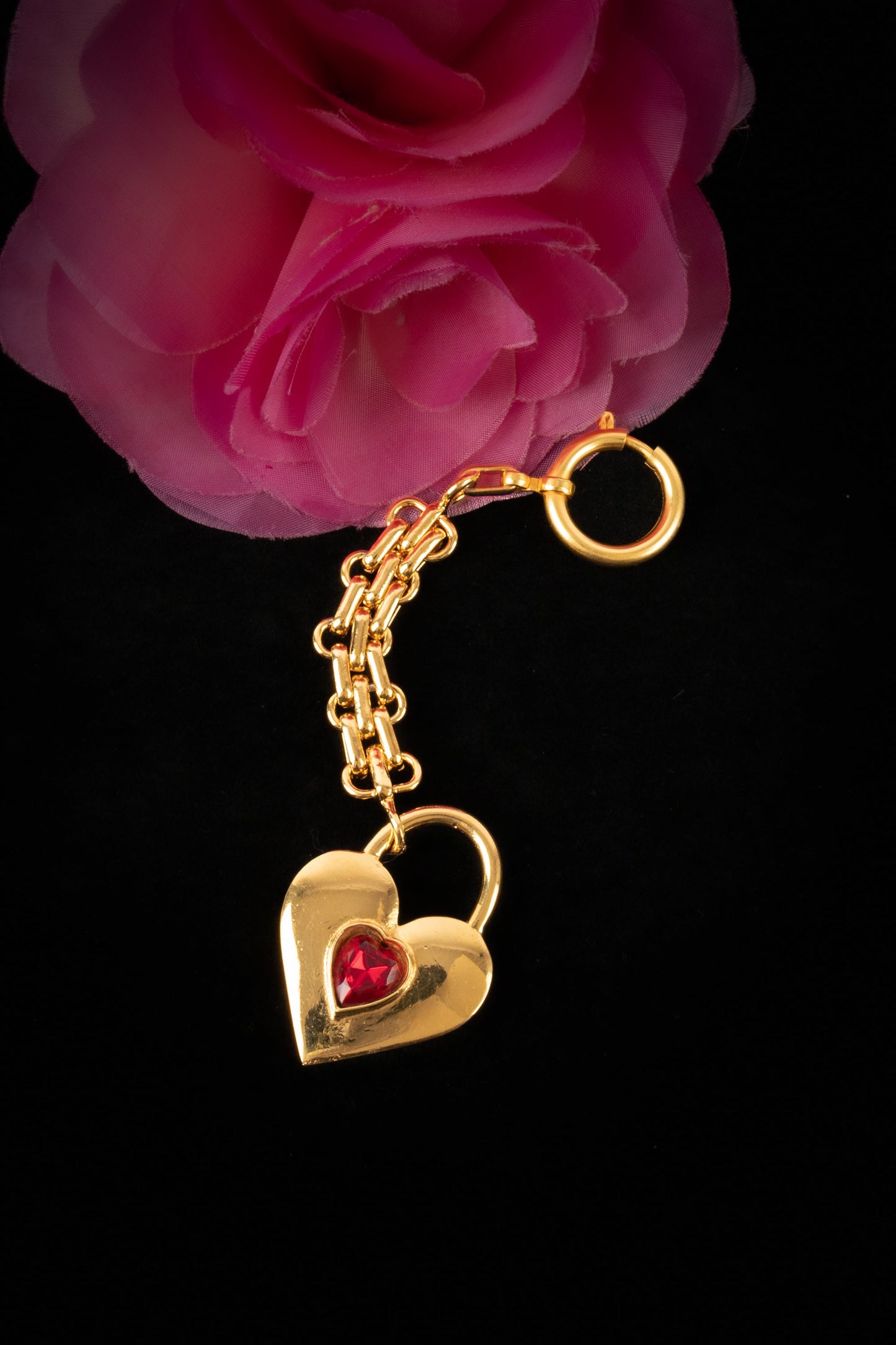 Porte clÃ© coeur Chanel 1988