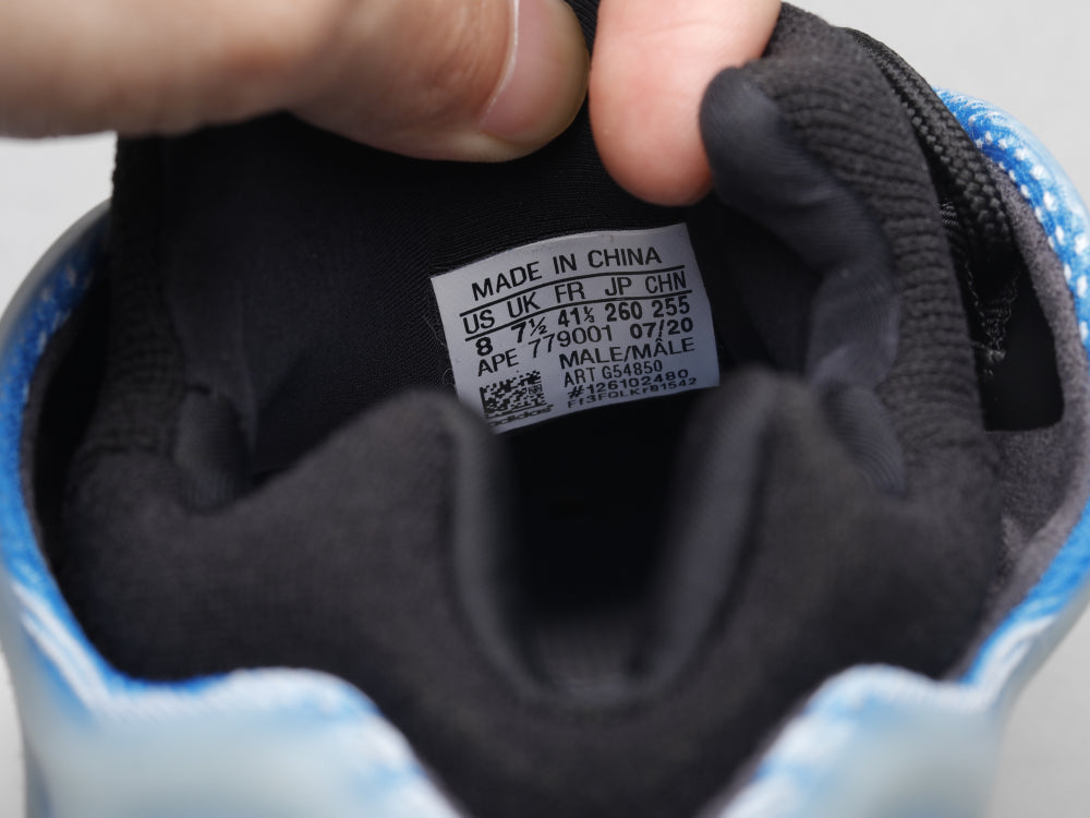 GLM - Yzy 700 Arzareth Sneaker