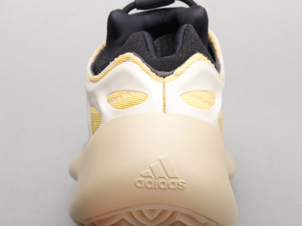 GLM - Yzy 700 Beige Srphym Sneaker