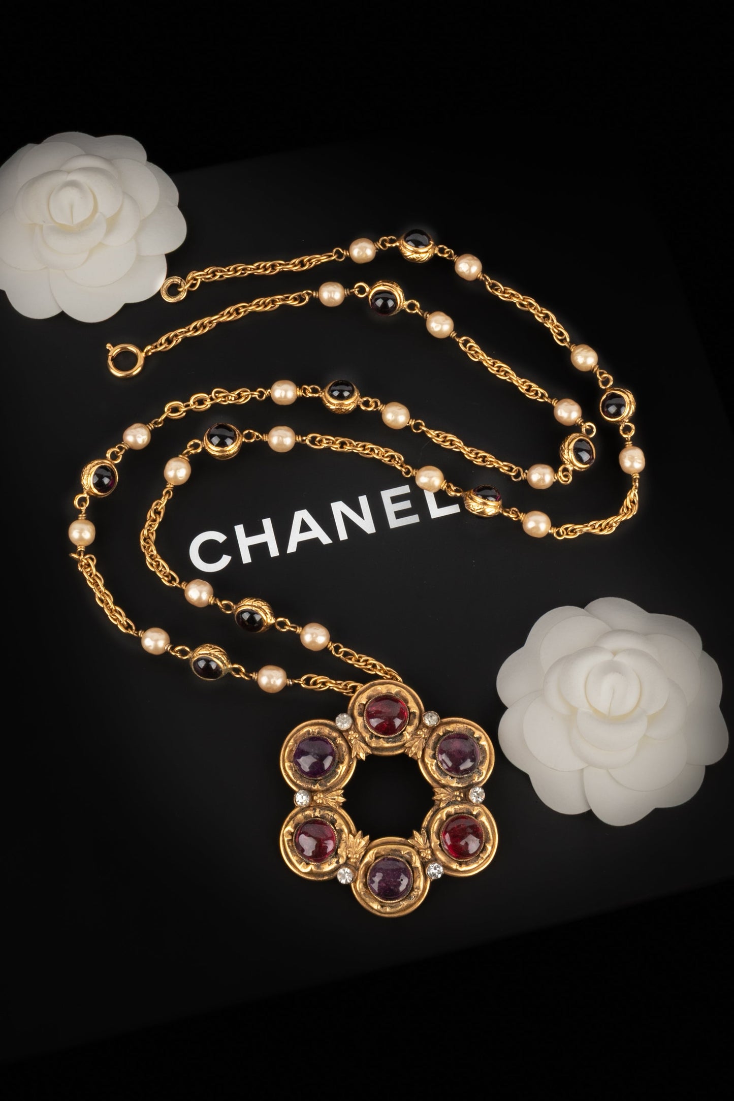 Collier Chanel 1984