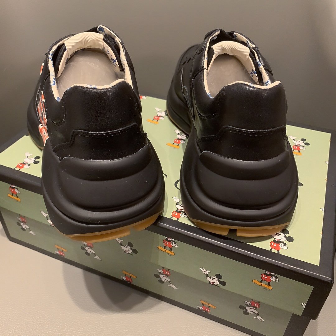 GLM-GCI  RHYTON VINTAGE TRAINER LOGO BLACK SNEAKER 144
