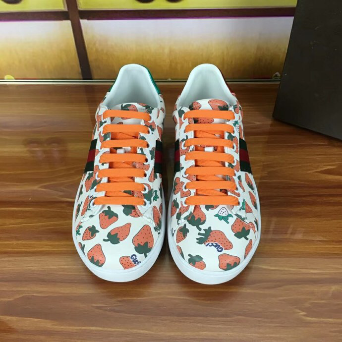 GLM-GCI Ace Strawberry Sneaker 020