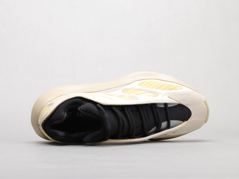 GLM - Yzy 700 Beige Srphym Sneaker