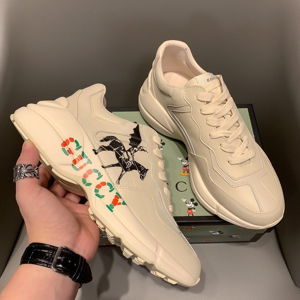 GLM-GCI  RHYTON SNEAKER WITH RIDE A HORSE 132
