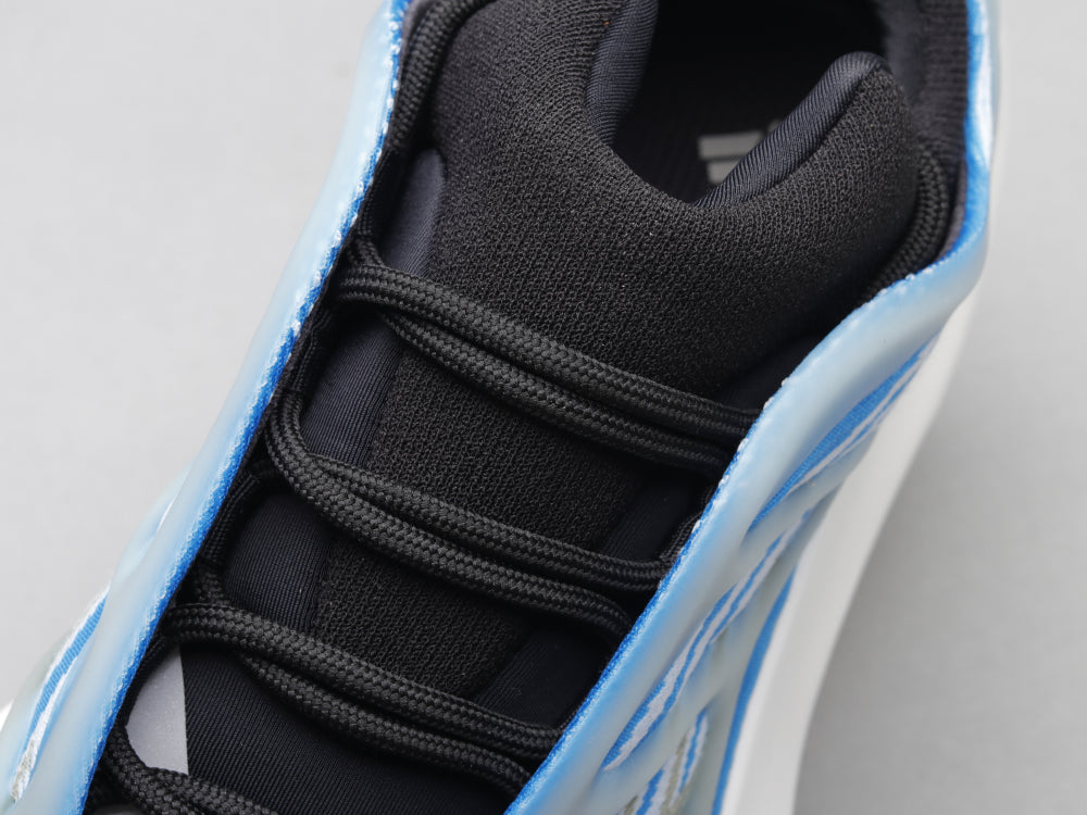 GLM - Yzy 700 Arzareth Sneaker
