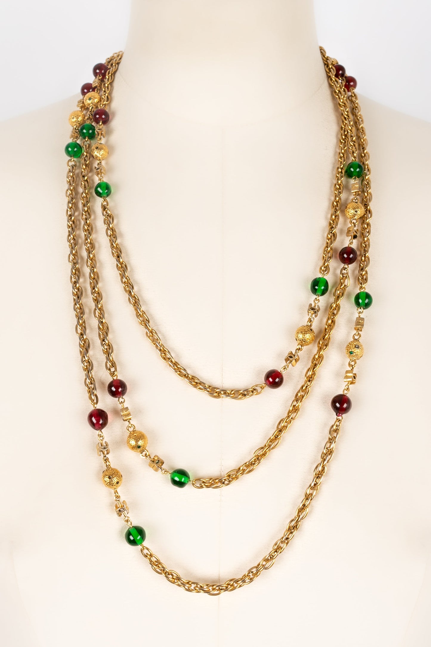 Collier / Sautoir Chanel 1982