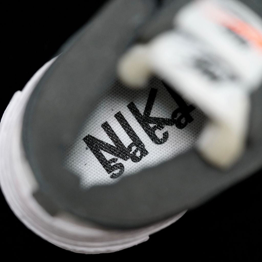 GLM - Sacai x Blazer Low Black & White