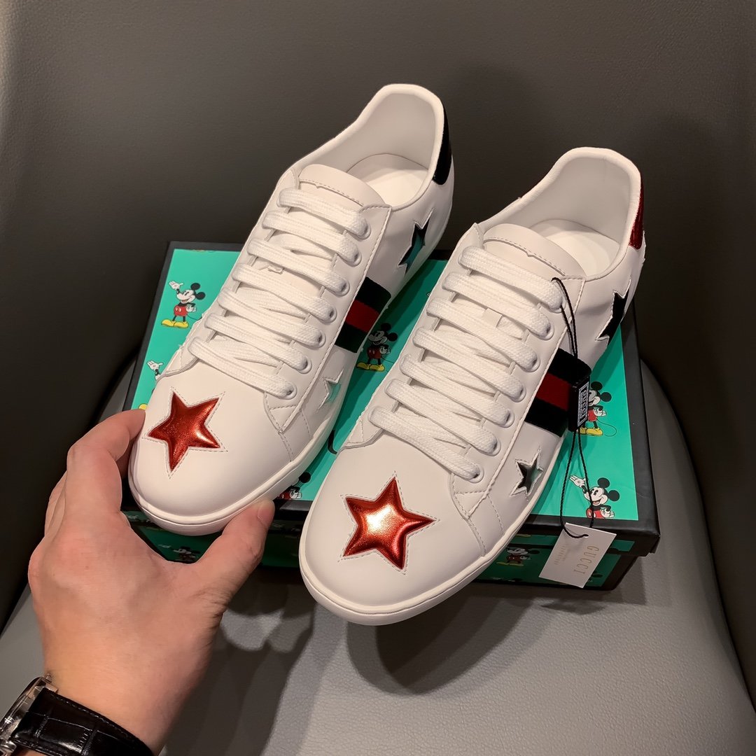 GLM-GCI  ACE LEATHER SNEAKER WITH  STAR 109