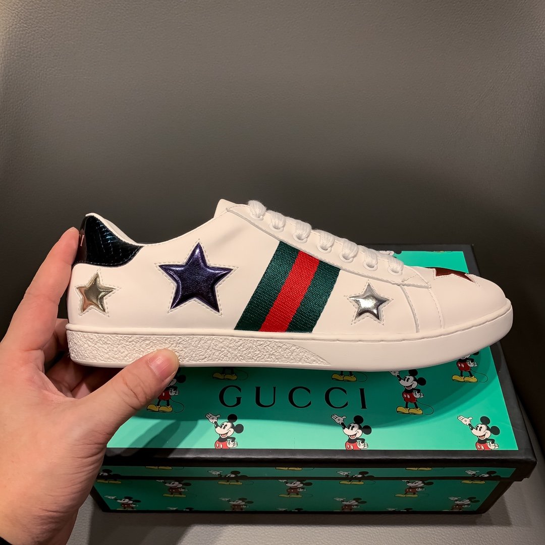 GLM-GCI  ACE LEATHER SNEAKER WITH  STAR 109
