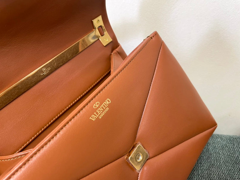 GLM - VEL Bags - 056