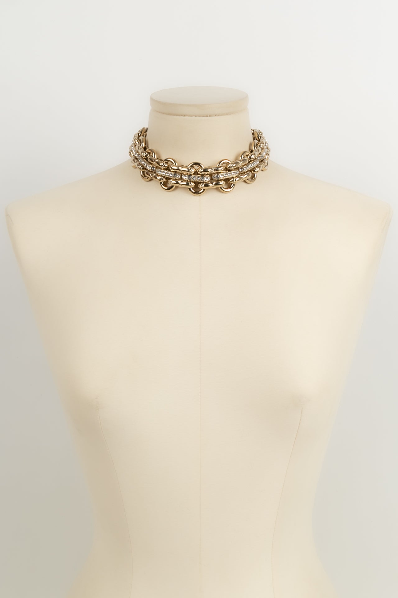 Collier Chanel DÃƒÆ’Ã‚Â©filÃƒÆ’Ã‚Â©