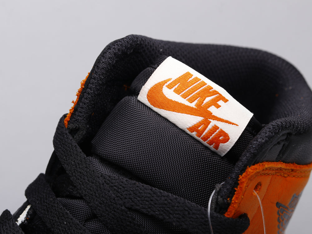 GLM - AJ1 black buckle