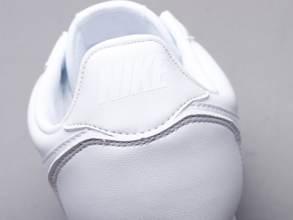 GLM - NKE Generation pure white