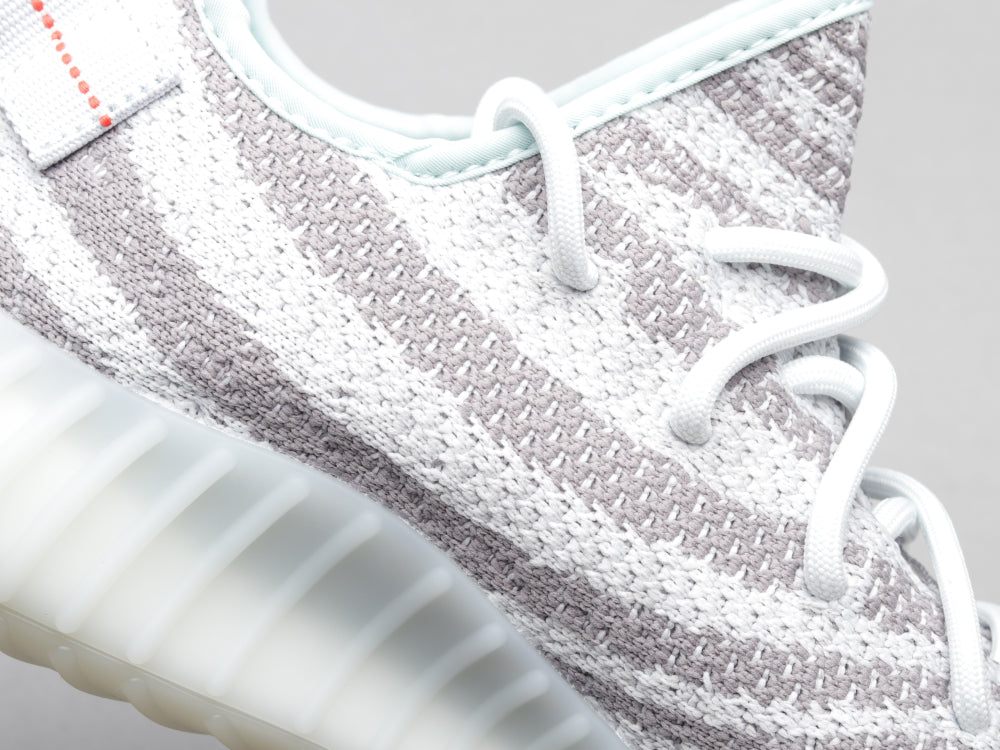GLM - Yzy 350 Combustible iGLM Sneaker