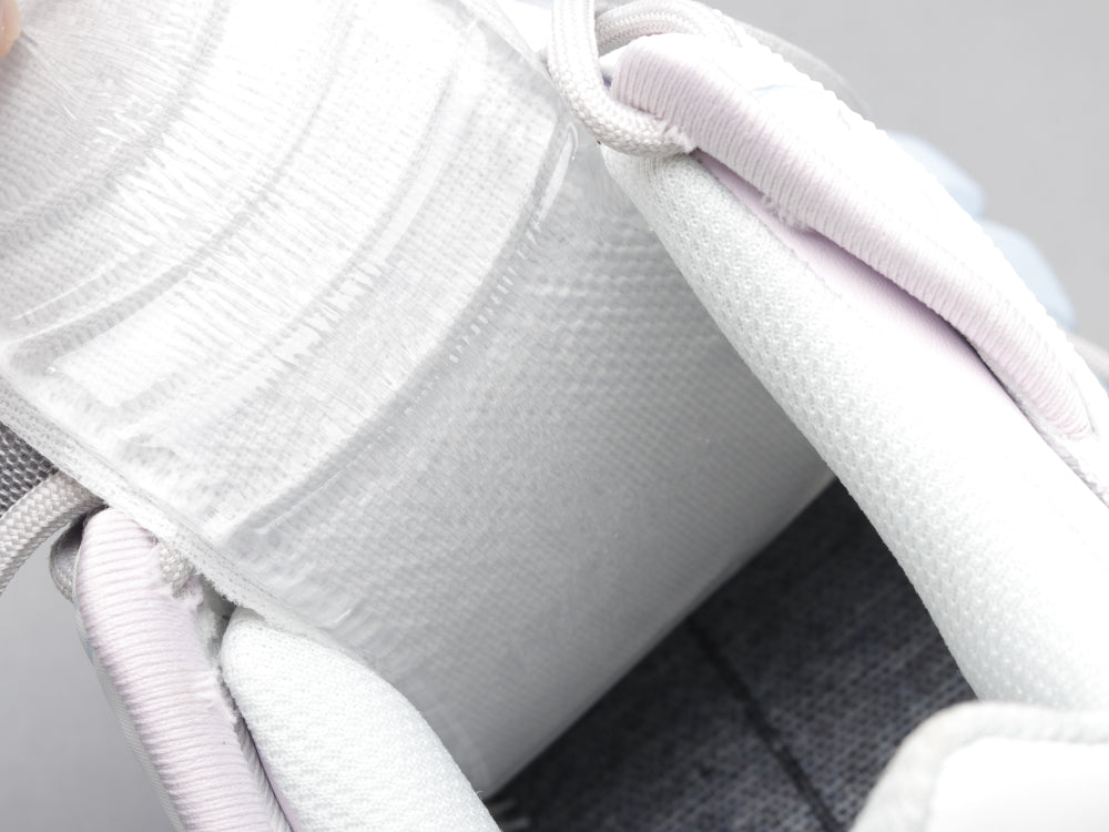 GLM - Bla Track II Hollow Out White Sneaker