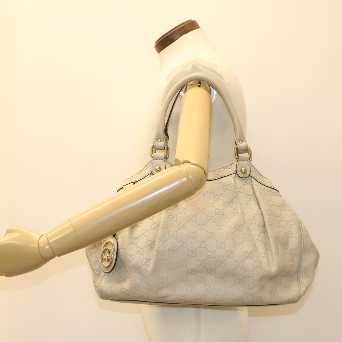 GUCCI GG Canvas Guccissima Hand Bag Beige 211944 51009