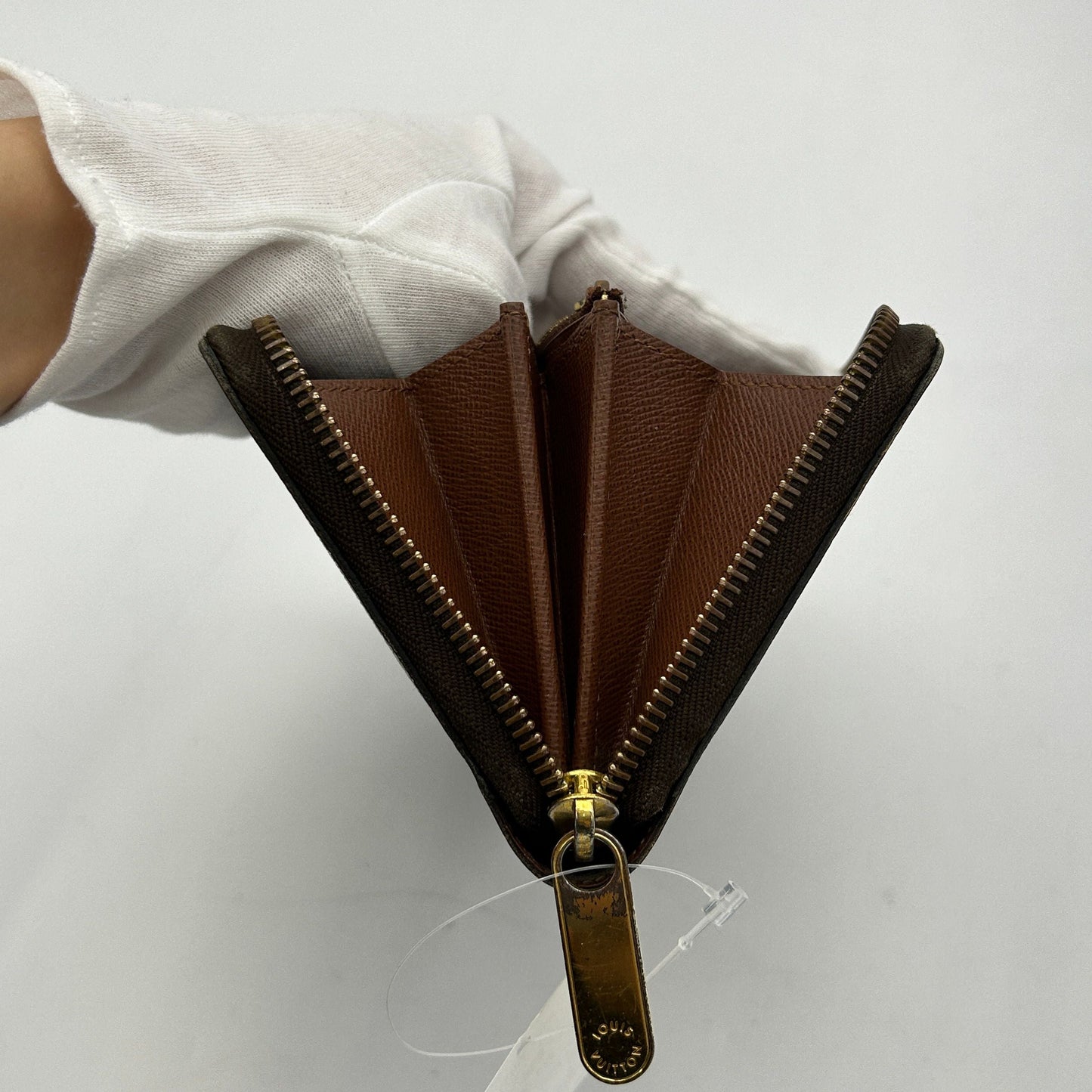 LOUIS VUITTON Monogram Canvas Zippy Wallet 2101218254426