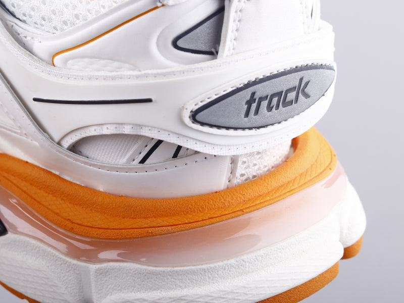 GLM - Bla Track Three Generations Sneaker