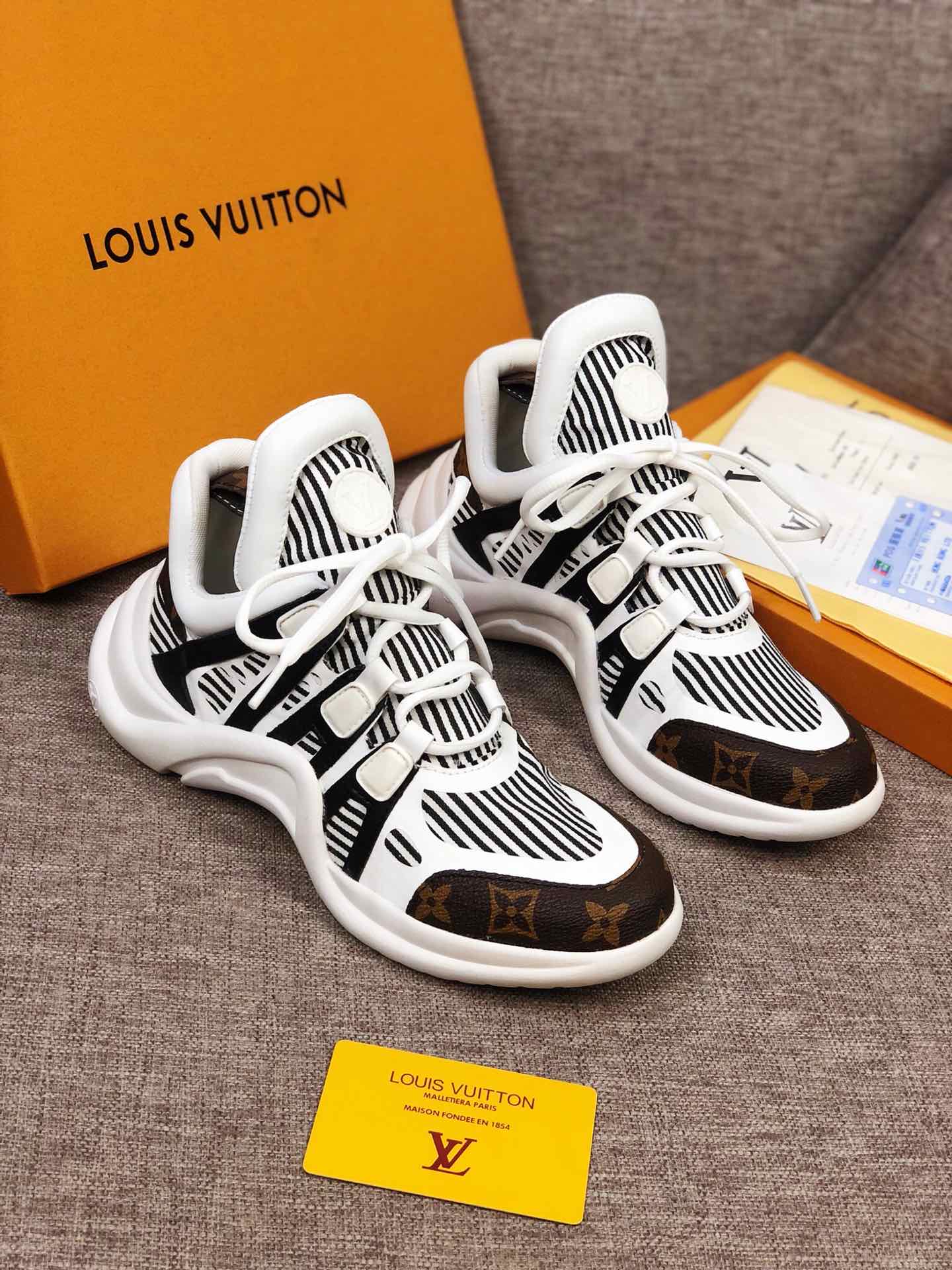 GLM - LUV Archlight Black White Sneaker