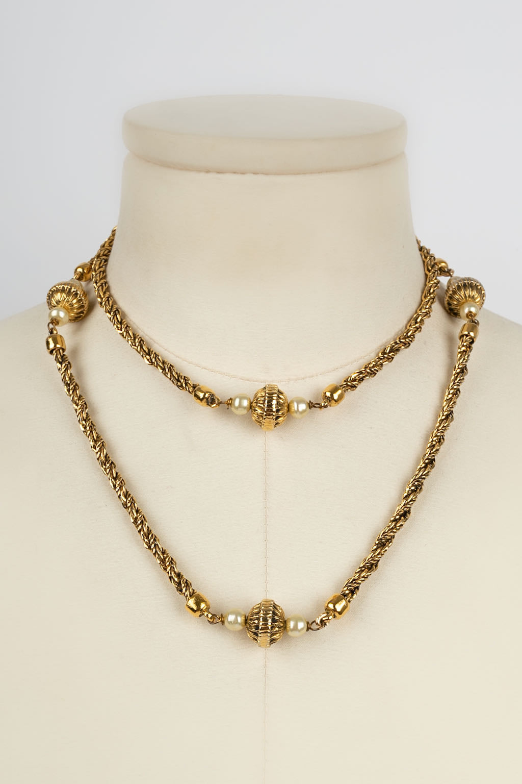 Collier dorÃƒÆ’Ã‚Â© Chanel 1984