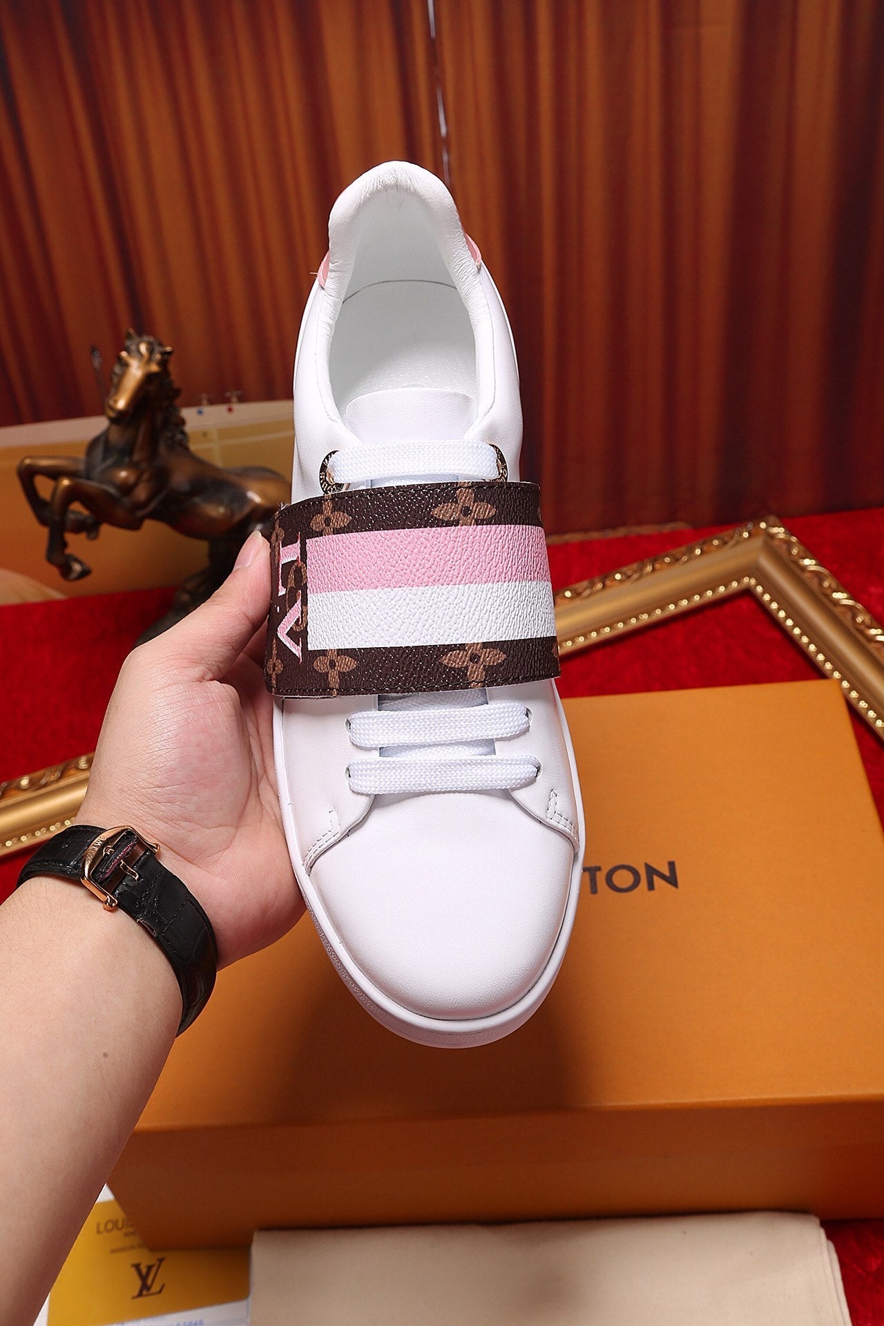 GLM - LUV Font Row Pink Sneaker