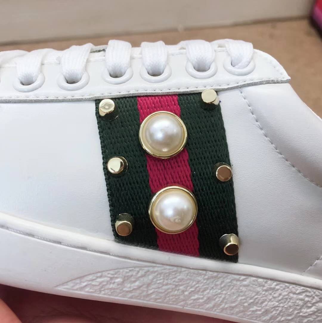 GLM- GCI Ace Embroidered Low-Top Sneaker 041