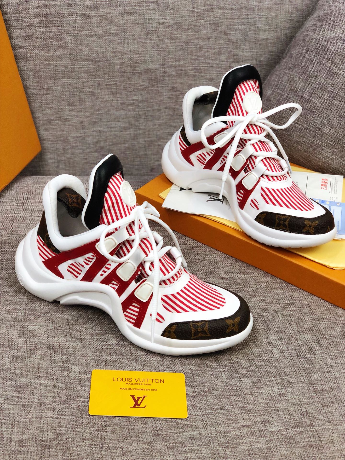 GLM - LUV Archlight White Red Brown Sneaker