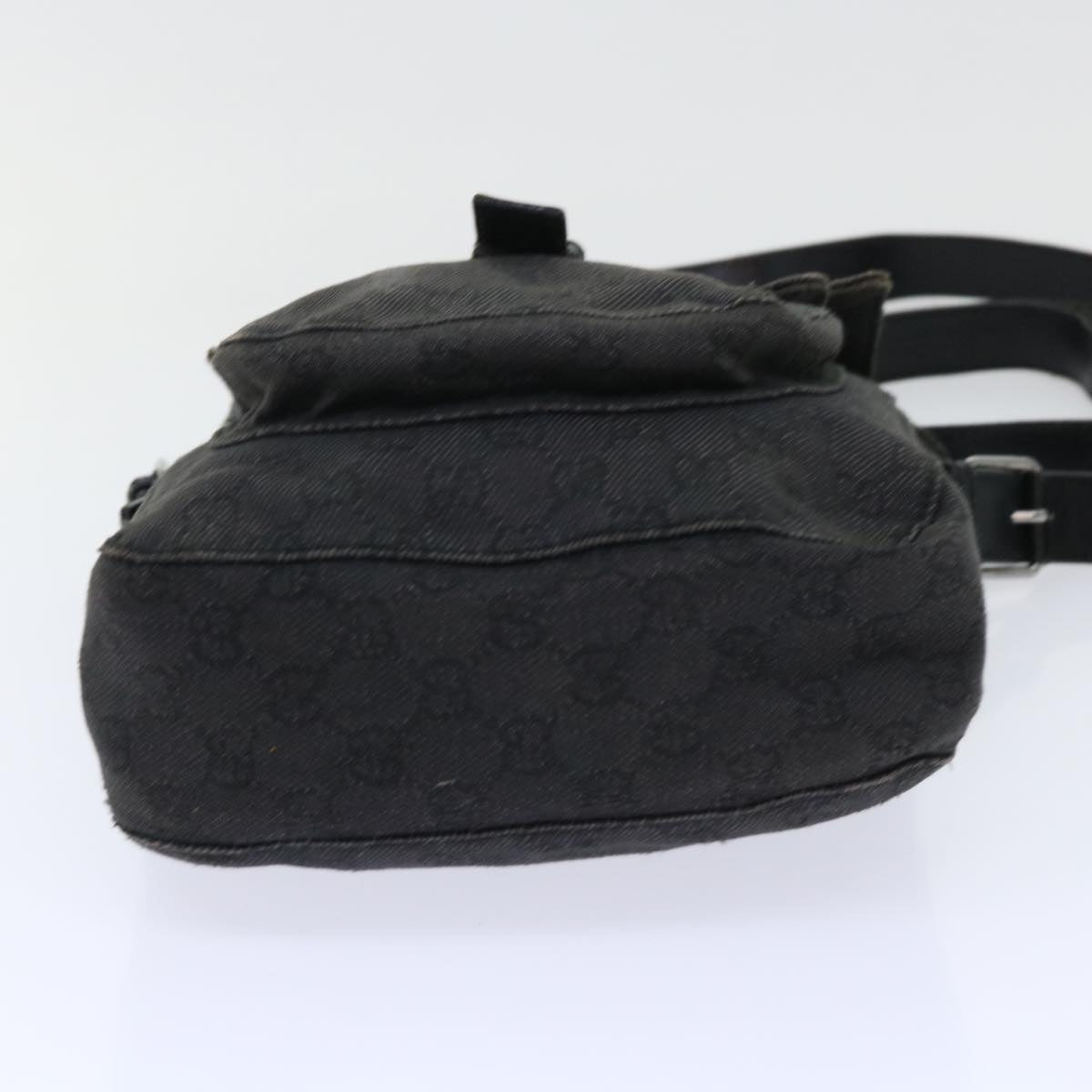 GUCCI GG Canvas Shoulder Bag Black 101654 52265
