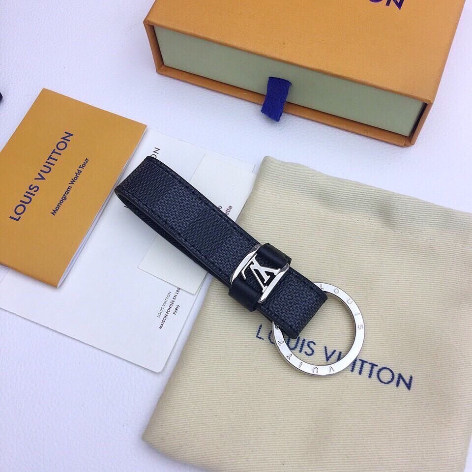 GLM - Top Quality Keychains LUV 003