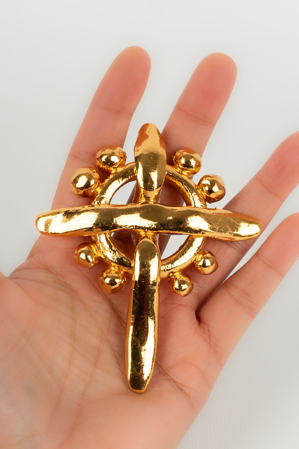 Broche dorÃƒÆ’Ã‚Â©e Christian Lacroix