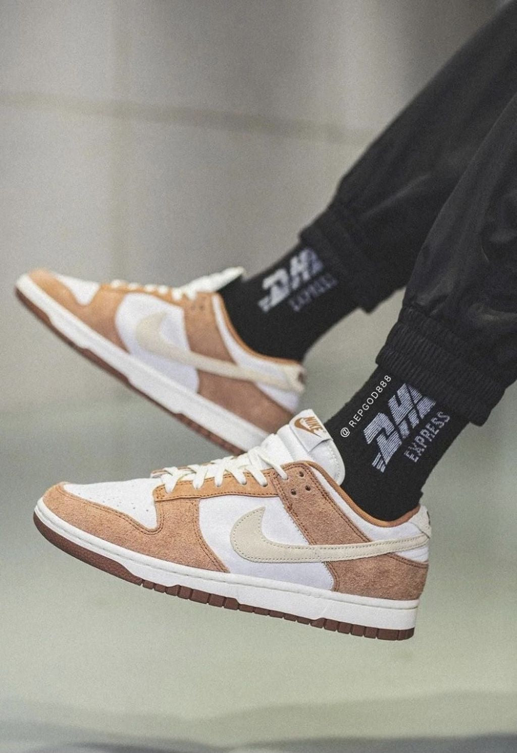 GLM - NKE wheat khaki