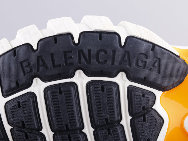 GLM - Bla Track Three Generations Sneaker