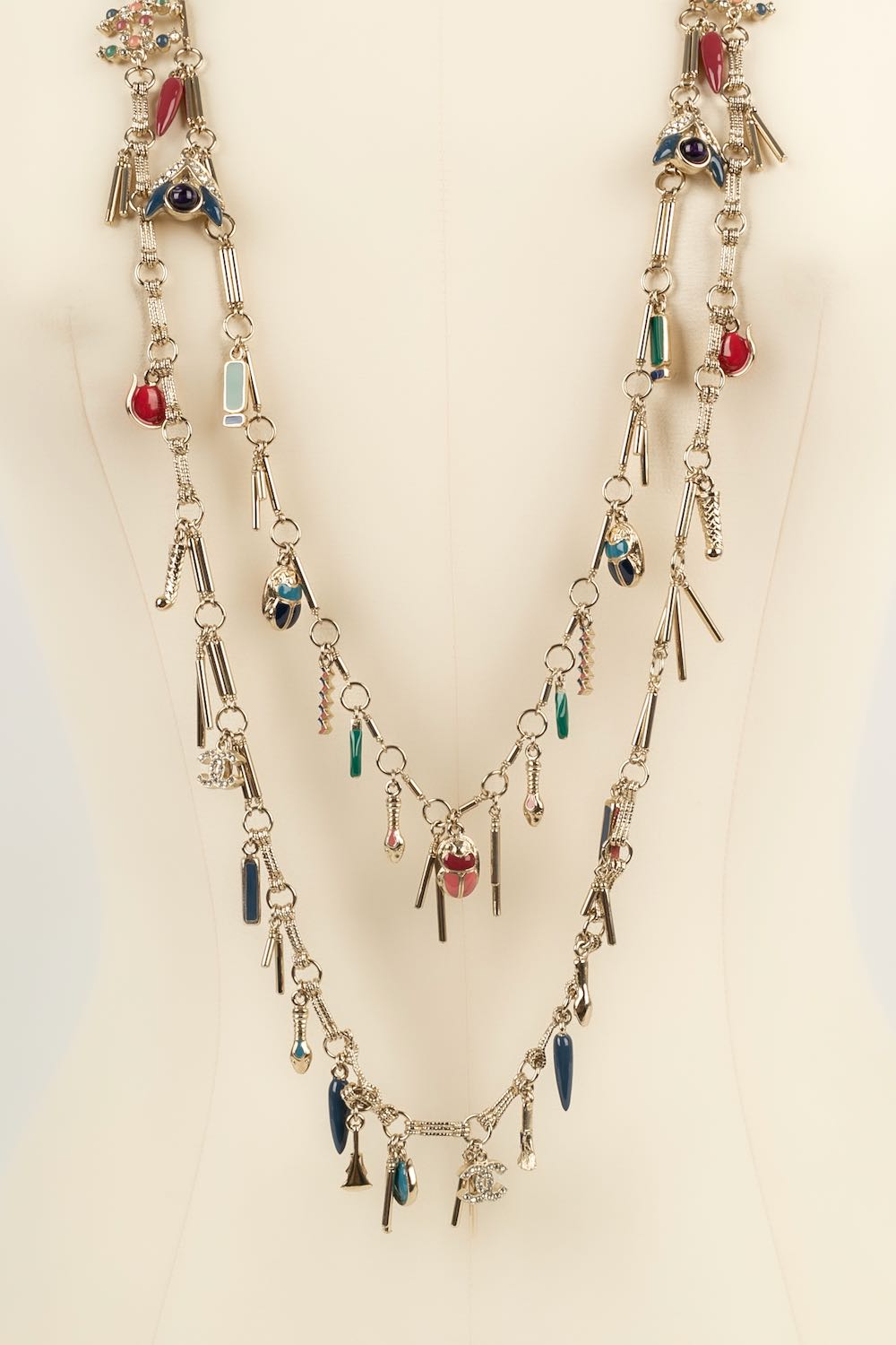 Collier Chanel DÃƒÆ’Ã‚Â©filÃƒÆ’Ã‚Â©