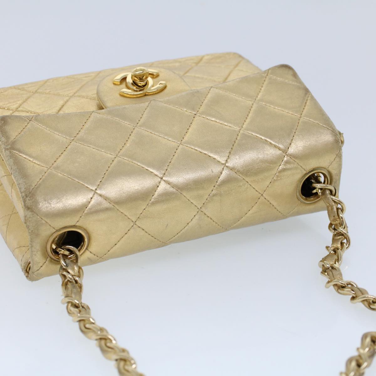 CHANEL Matelasse Turn Lock Chain Shoulder Bag Lamb Skin Gold CC 53752A