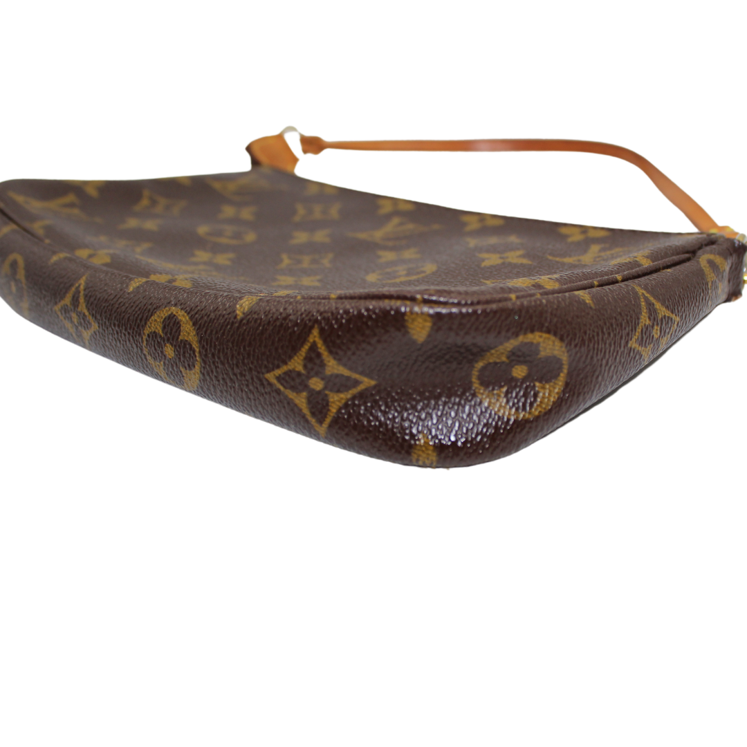 Louis Vuitton Pochette
