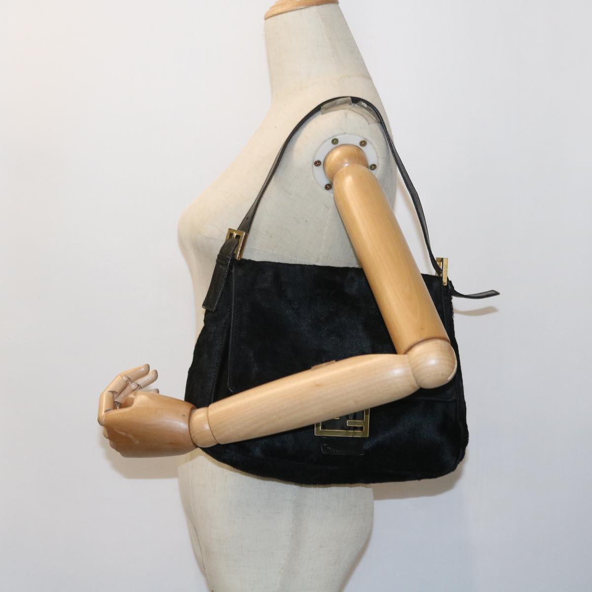 FENDI Mamma Baguette Shoulder Bag Harako leather Black 55751