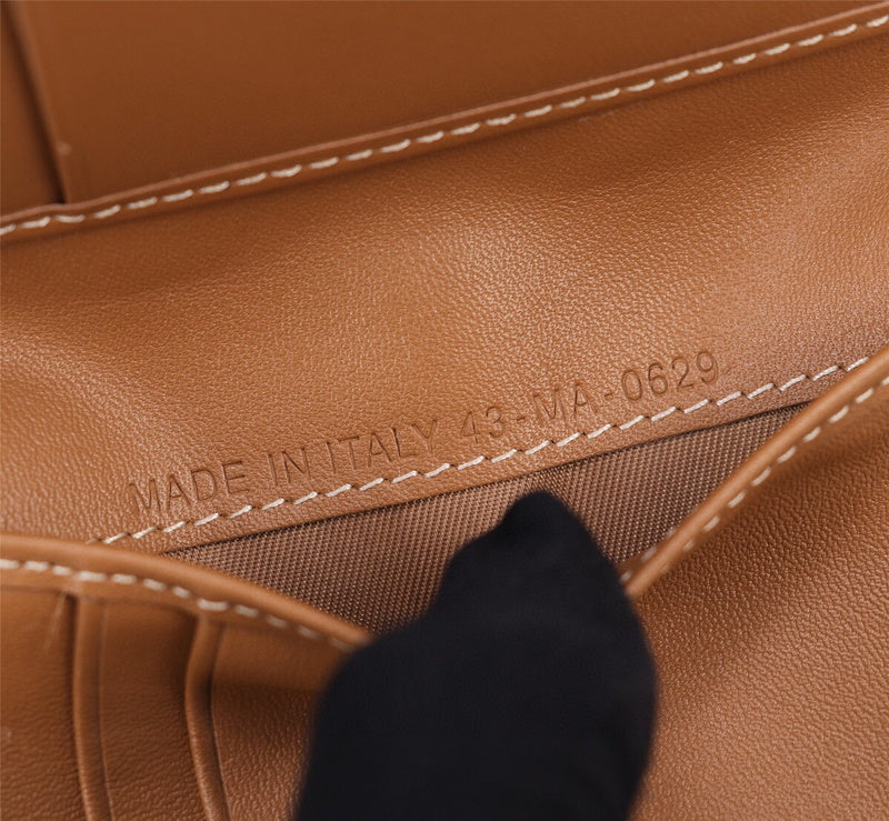 GLM - Dir Bags - 1569